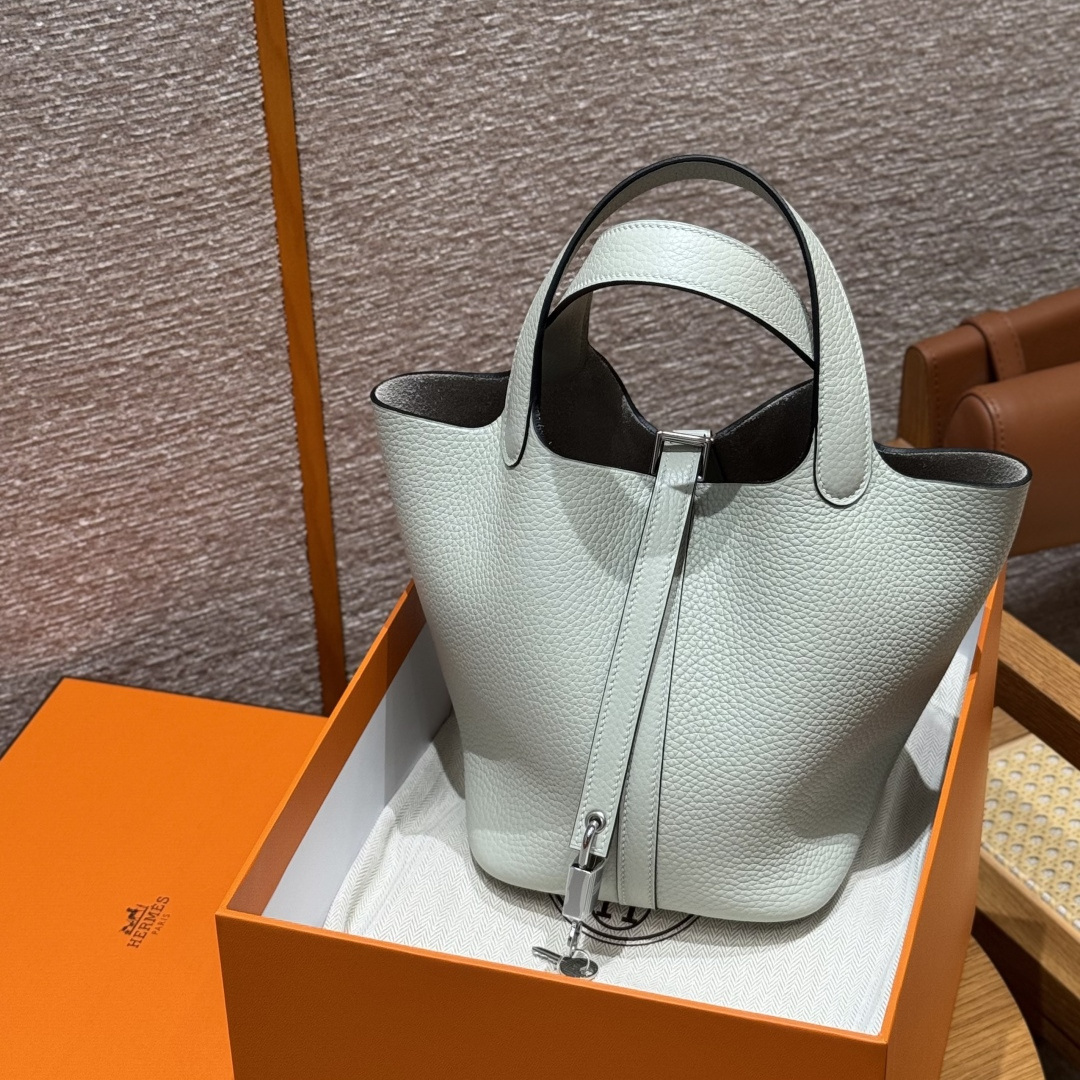 Hermès 愛馬仕 Leather Goods