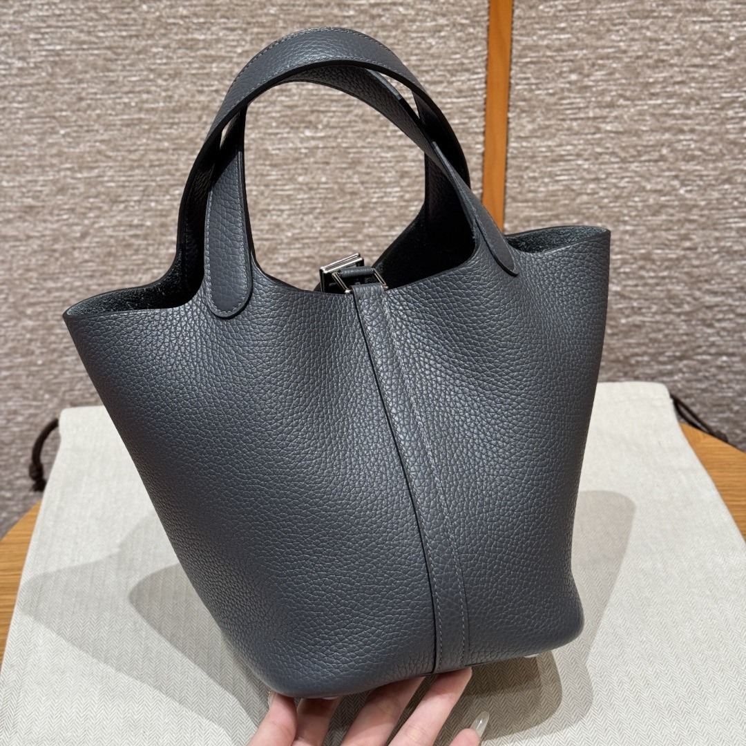 Hermès 愛馬仕 Leather Goods