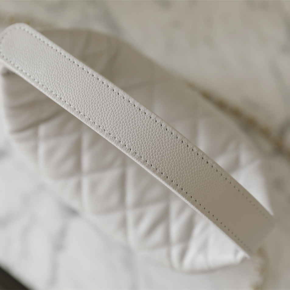 Chanel 香奈兒 Leather Goods