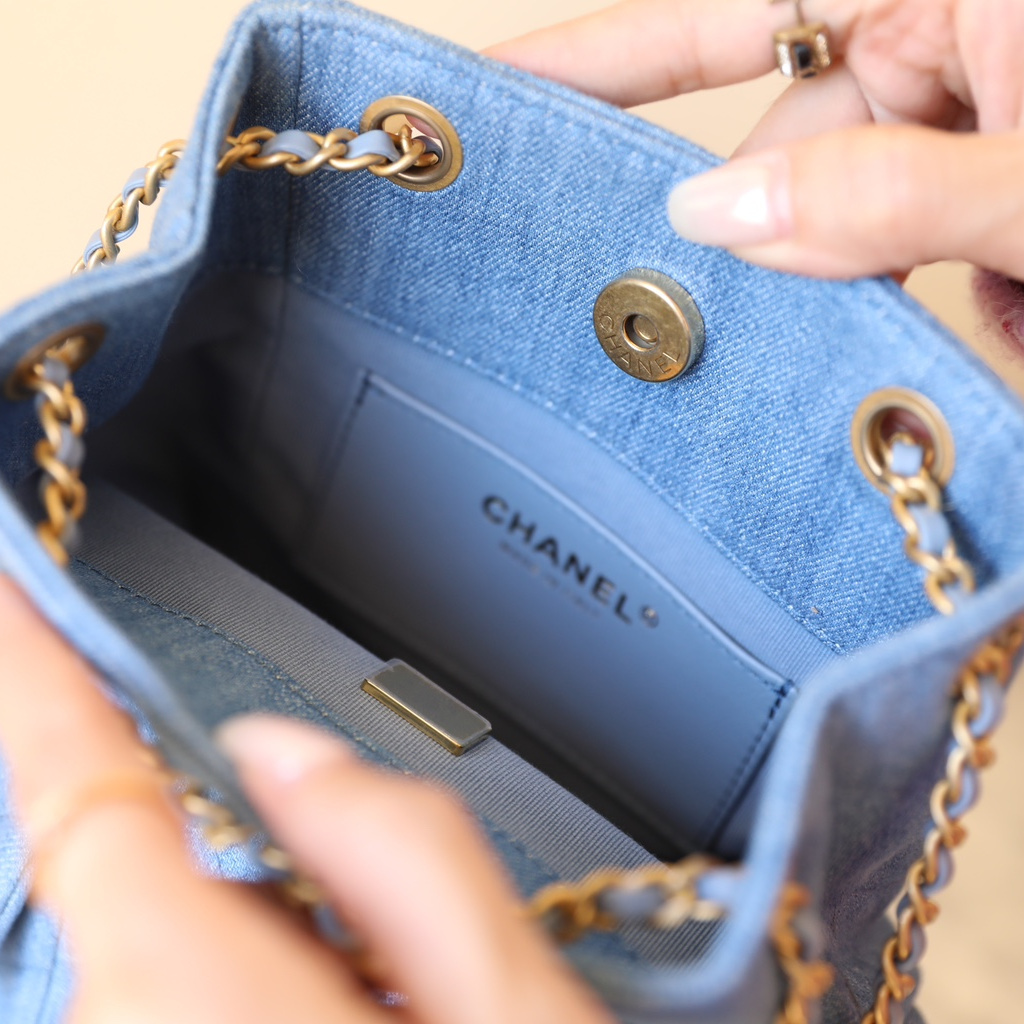 Chanel 香奈兒 Leather Goods