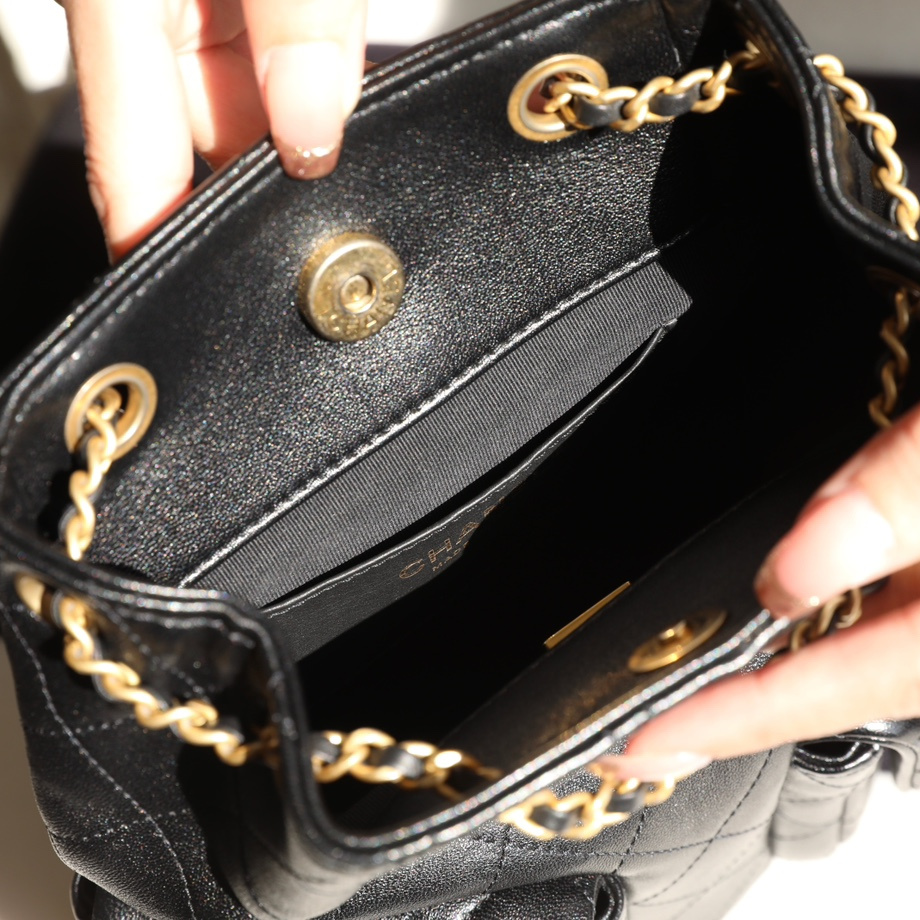 Chanel 香奈兒 Leather Goods