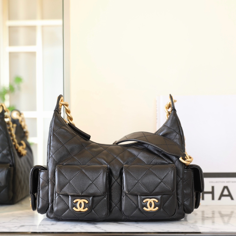 Chanel 香奈兒 Leather Goods
