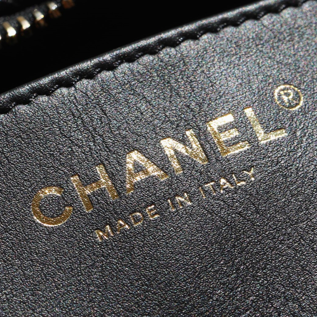 Chanel 香奈兒 Leather Goods