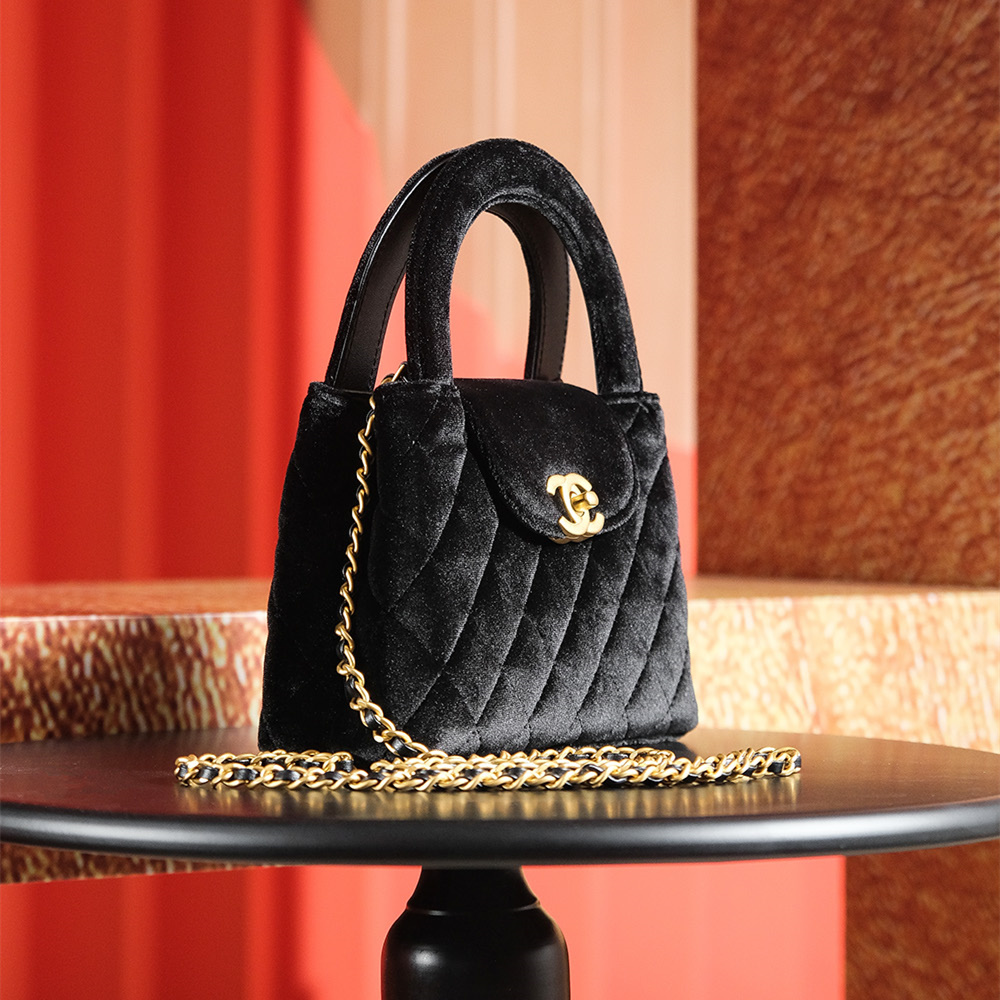 Chanel 香奈兒 Leather Goods
