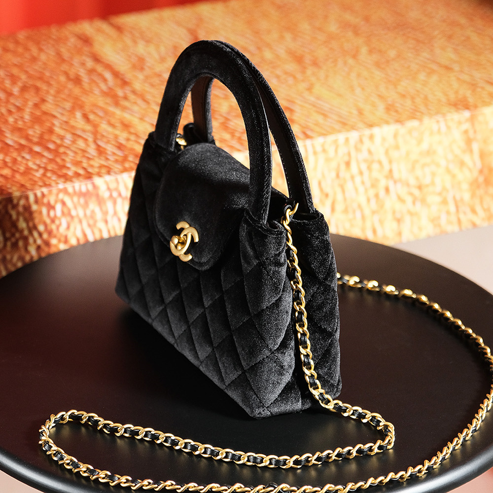 Chanel 香奈兒 Leather Goods