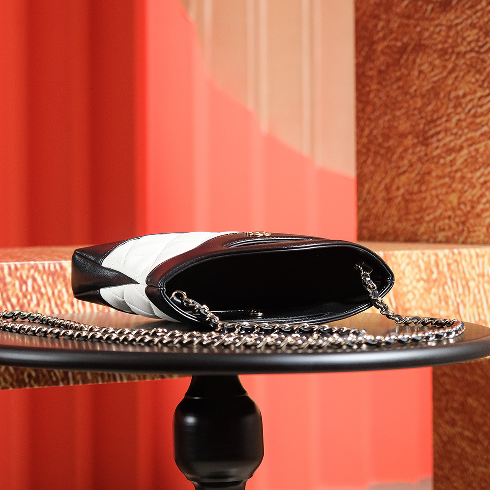 Chanel 香奈兒 Leather Goods