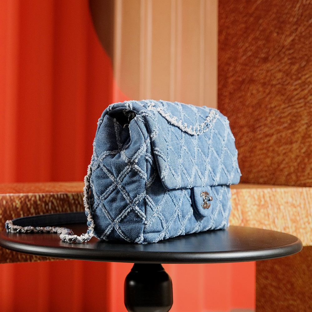 Chanel 香奈兒 Leather Goods