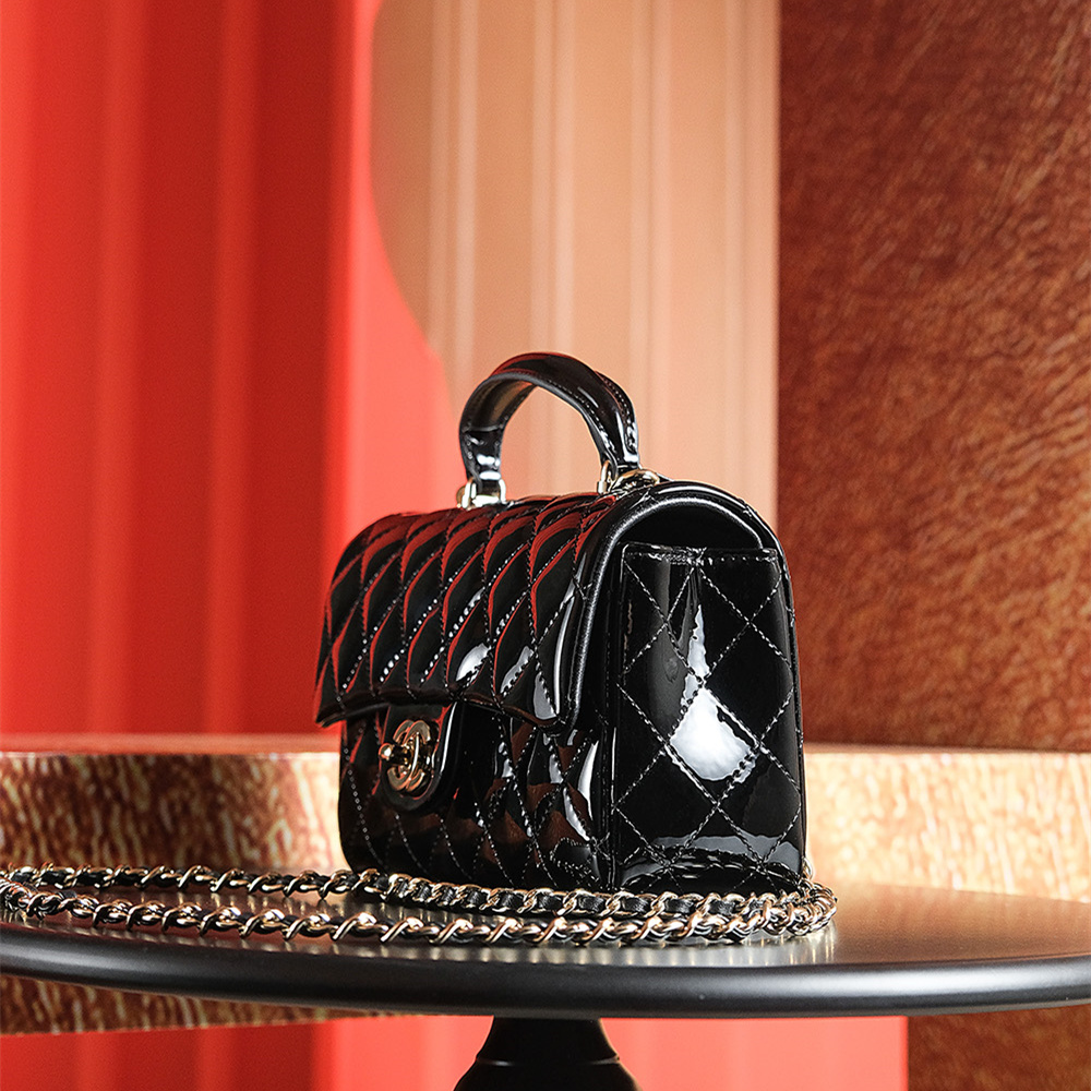 Chanel 香奈兒 Leather Goods