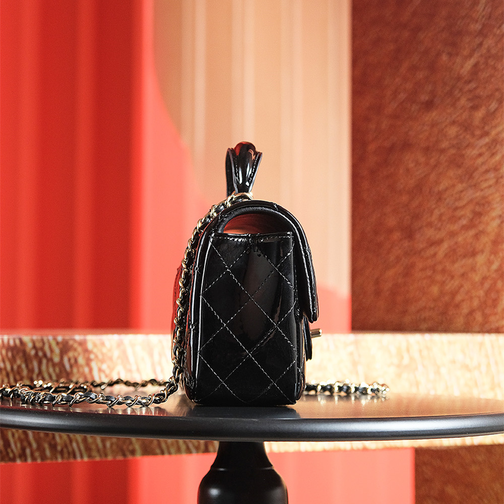Chanel 香奈兒 Leather Goods