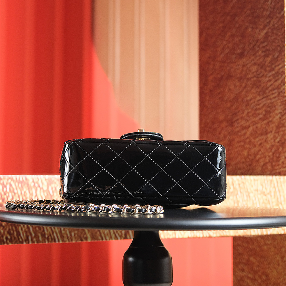 Chanel 香奈兒 Leather Goods