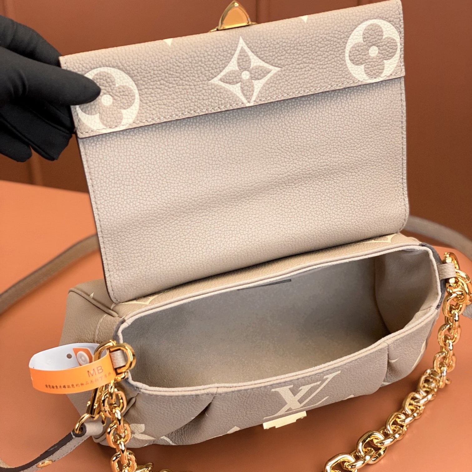 Louis Vuitton 路易威登 Chain Bag