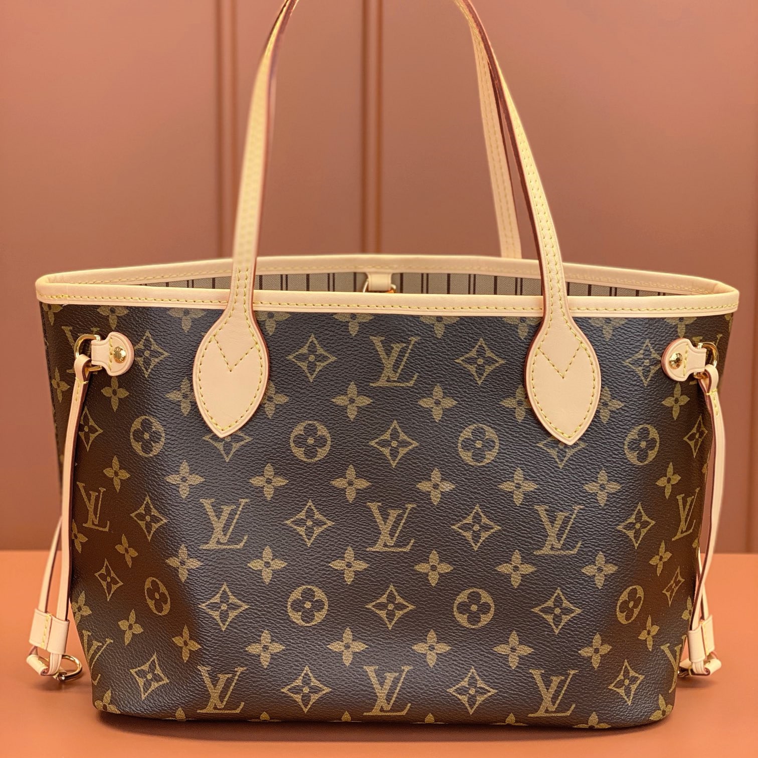 Louis Vuitton 路易威登 Leather Goods