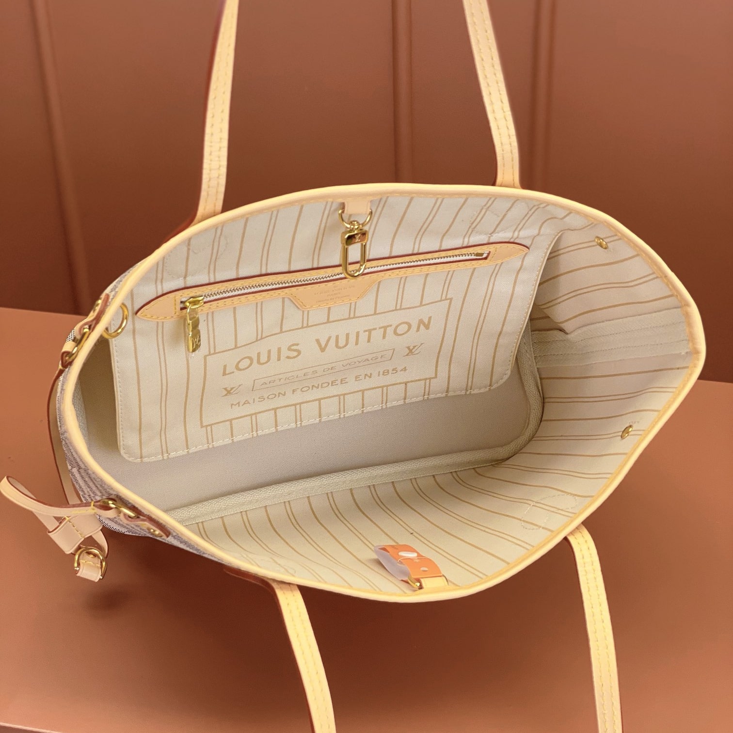 Louis Vuitton 路易威登 Leather Goods