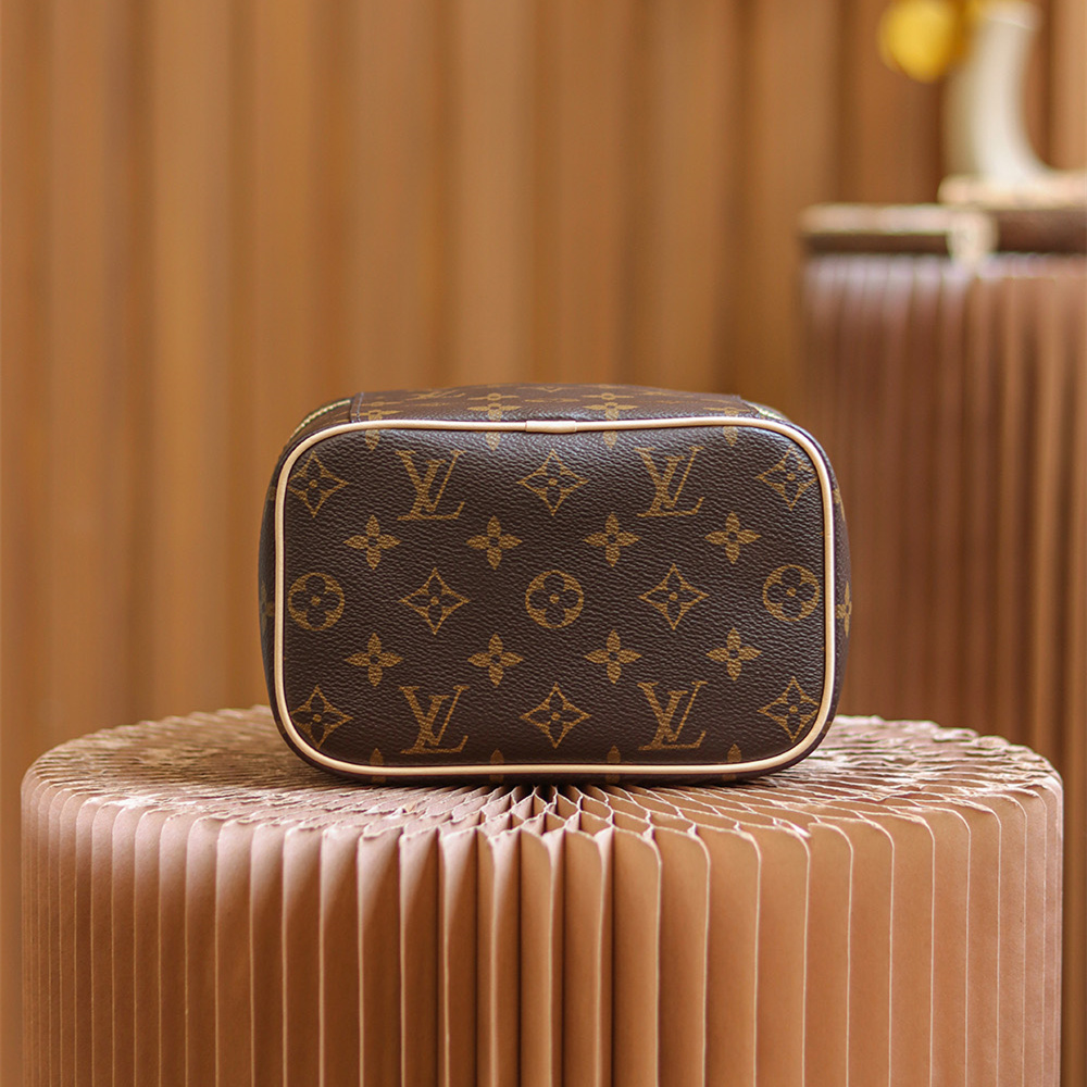 Louis Vuitton 路易威登 Leather Goods