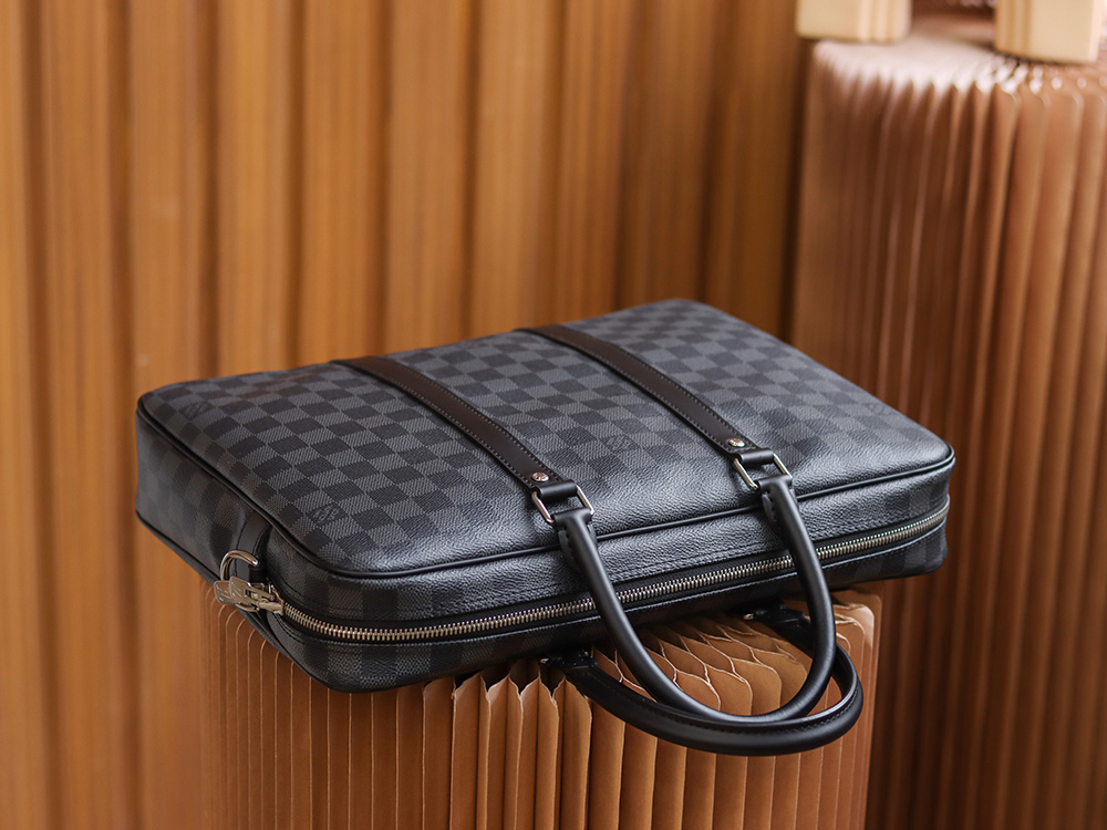 Louis Vuitton 路易威登 Leather Goods