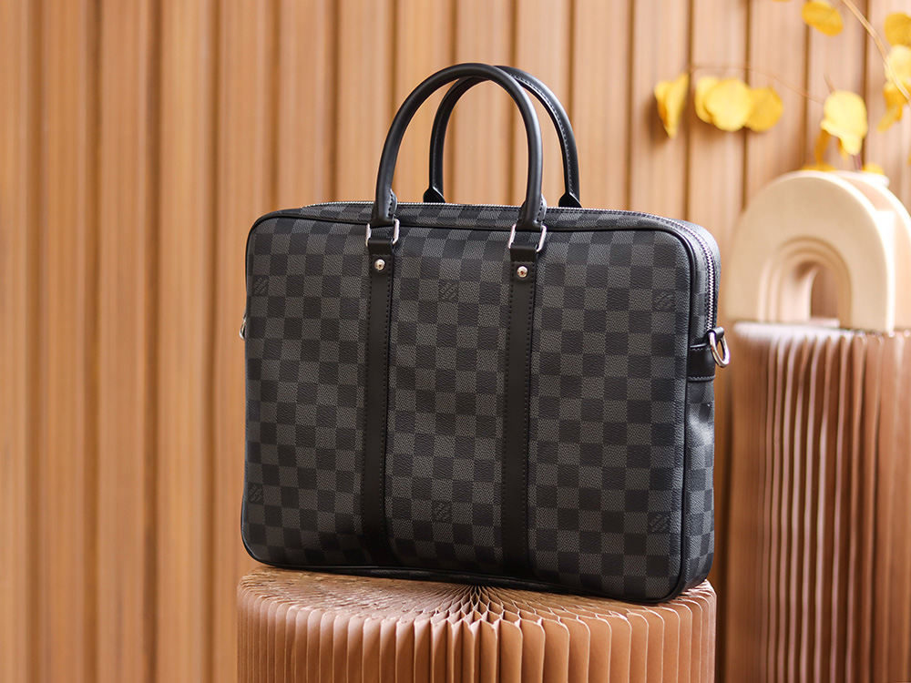 Louis Vuitton 路易威登 Leather Goods