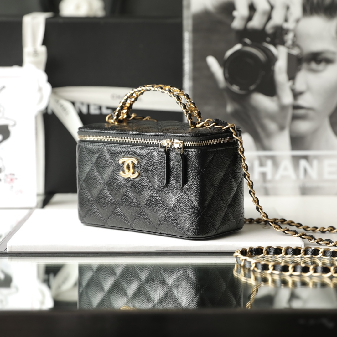 Chanel 香奈兒 Leather Goods