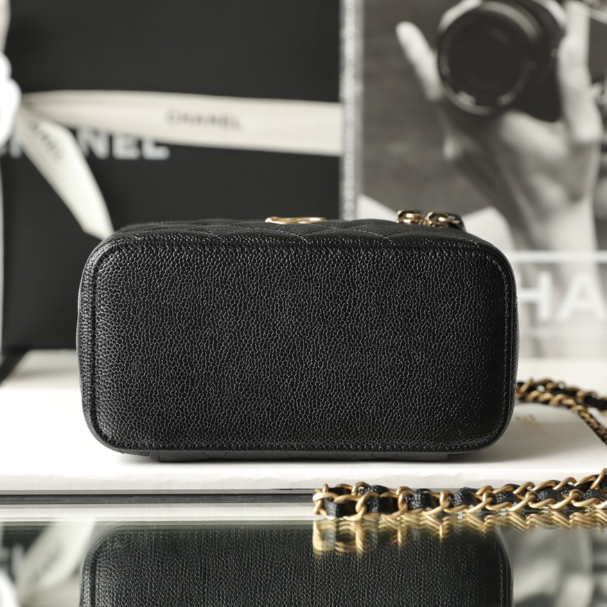 Chanel 香奈兒 Leather Goods
