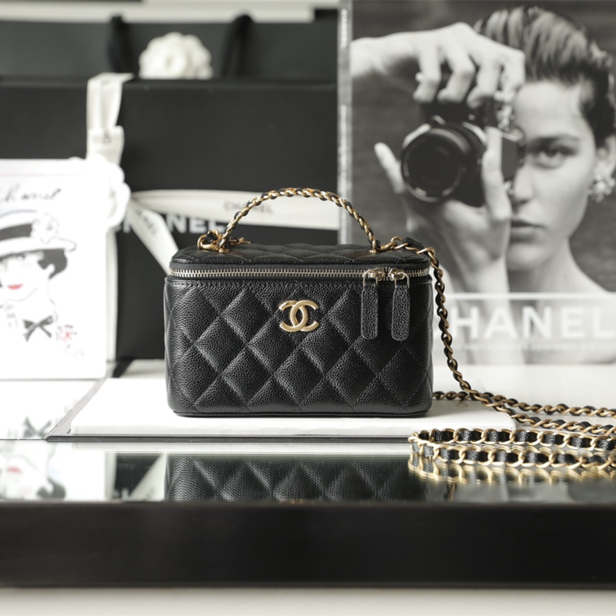 Chanel 香奈兒 Leather Goods