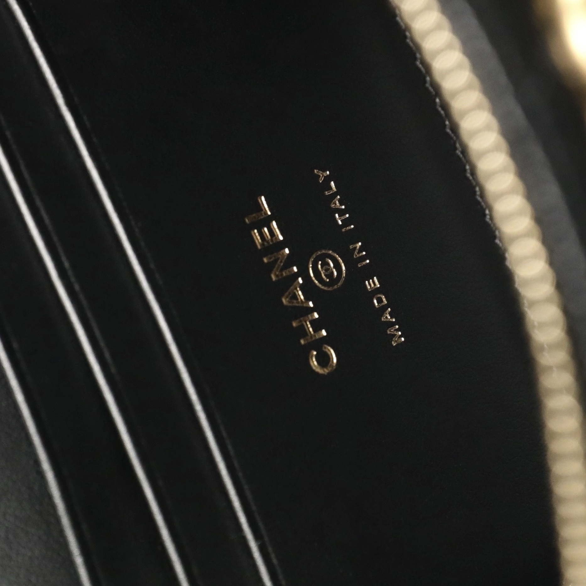Chanel 香奈兒 Leather Goods