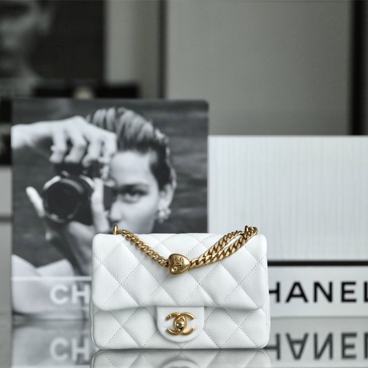 Chanel 香奈兒 Leather Goods