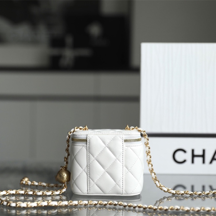 Chanel 香奈兒 Leather Goods