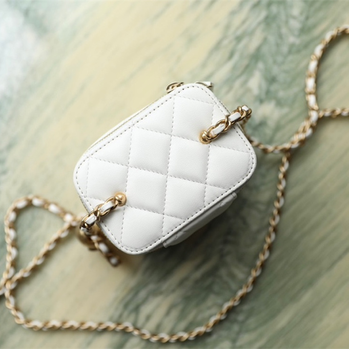 Chanel 香奈兒 Leather Goods