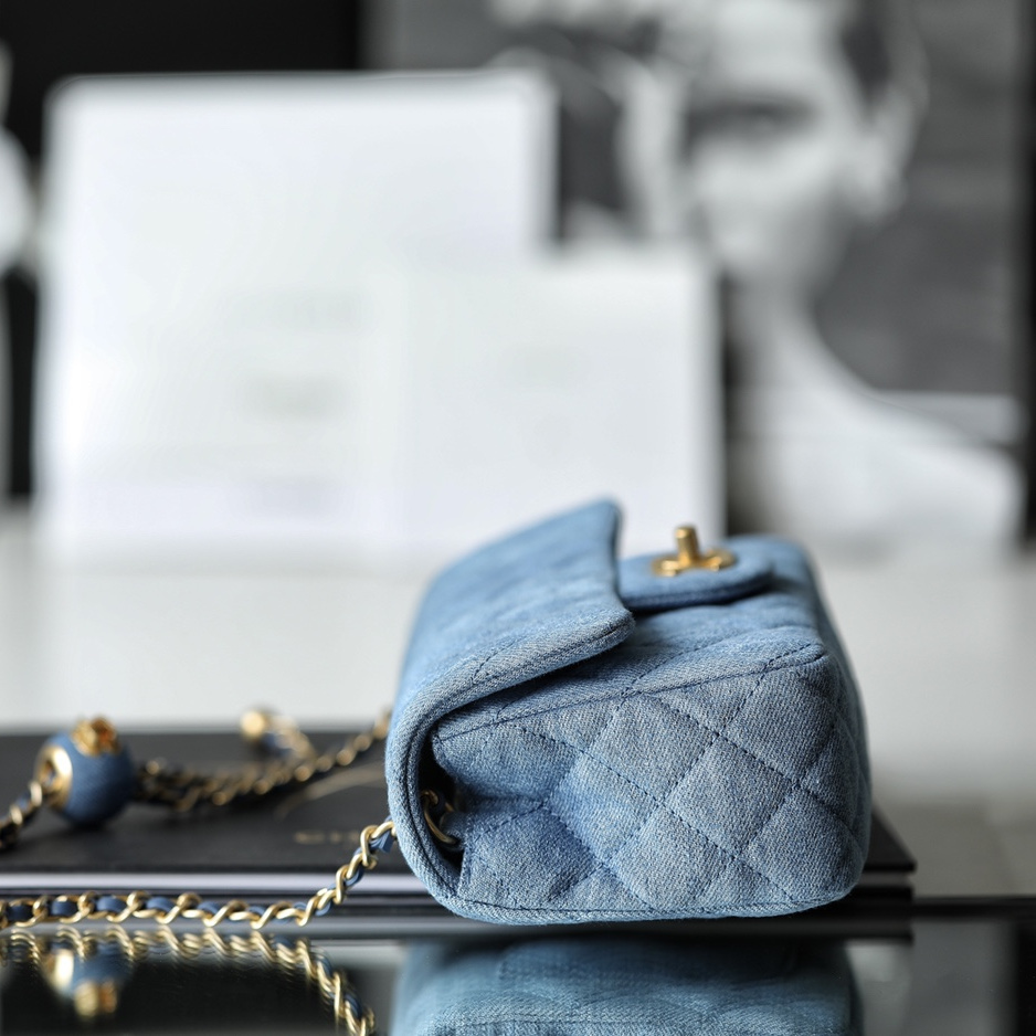 Chanel 香奈兒 Leather Goods