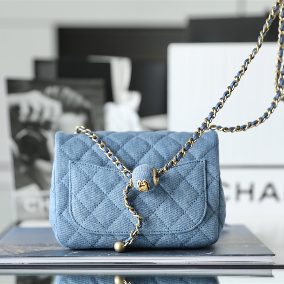 Chanel 香奈兒 Leather Goods