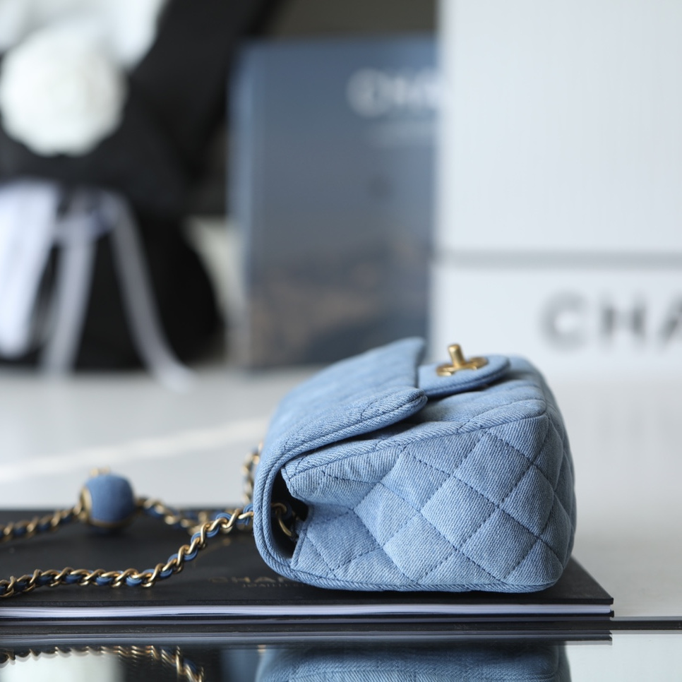 Chanel 香奈兒 Leather Goods