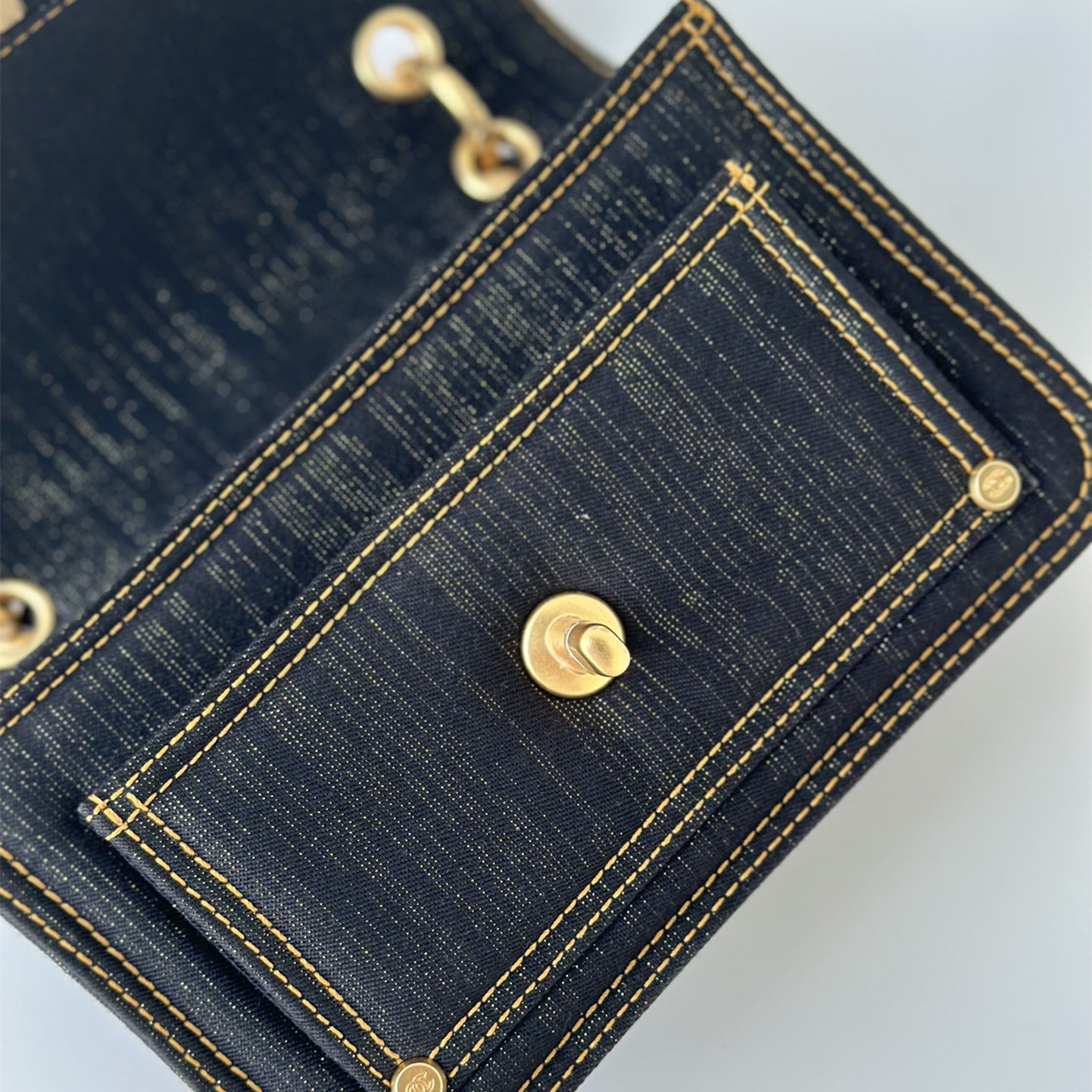 Chanel 香奈兒 Leather Goods