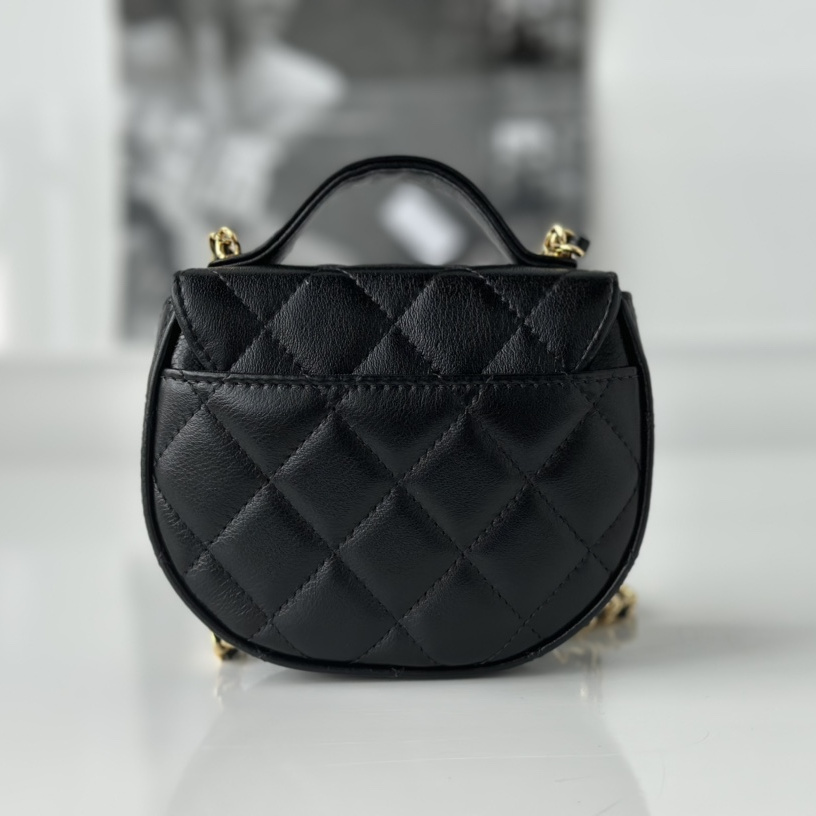Chanel 香奈兒 Leather Goods