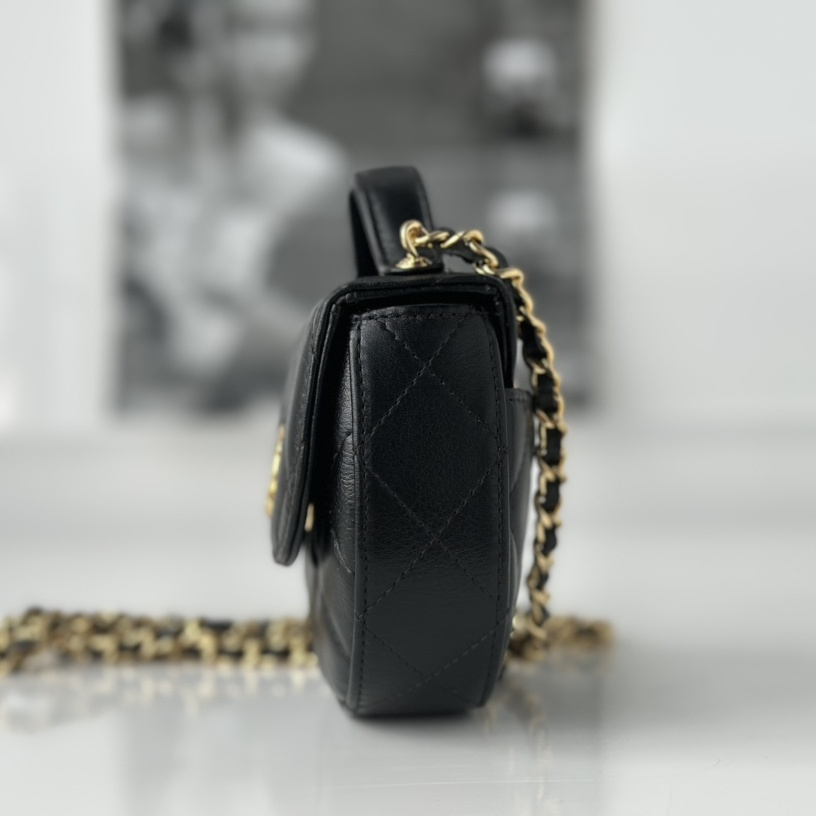 Chanel 香奈兒 Leather Goods