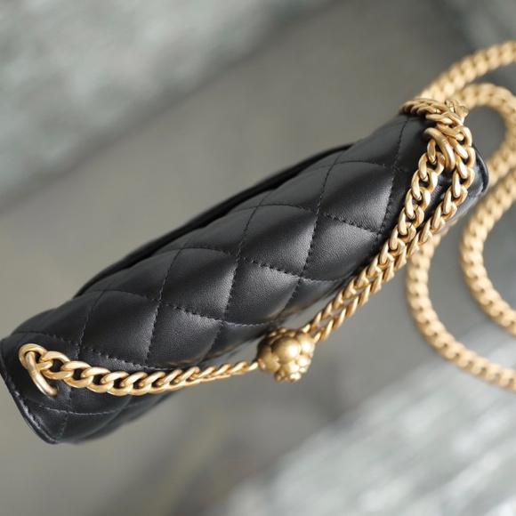 Chanel 香奈兒 Leather Goods