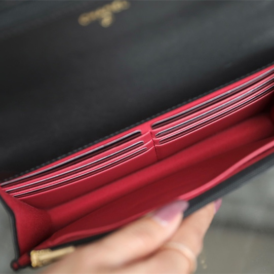 Chanel 香奈兒 Leather Goods