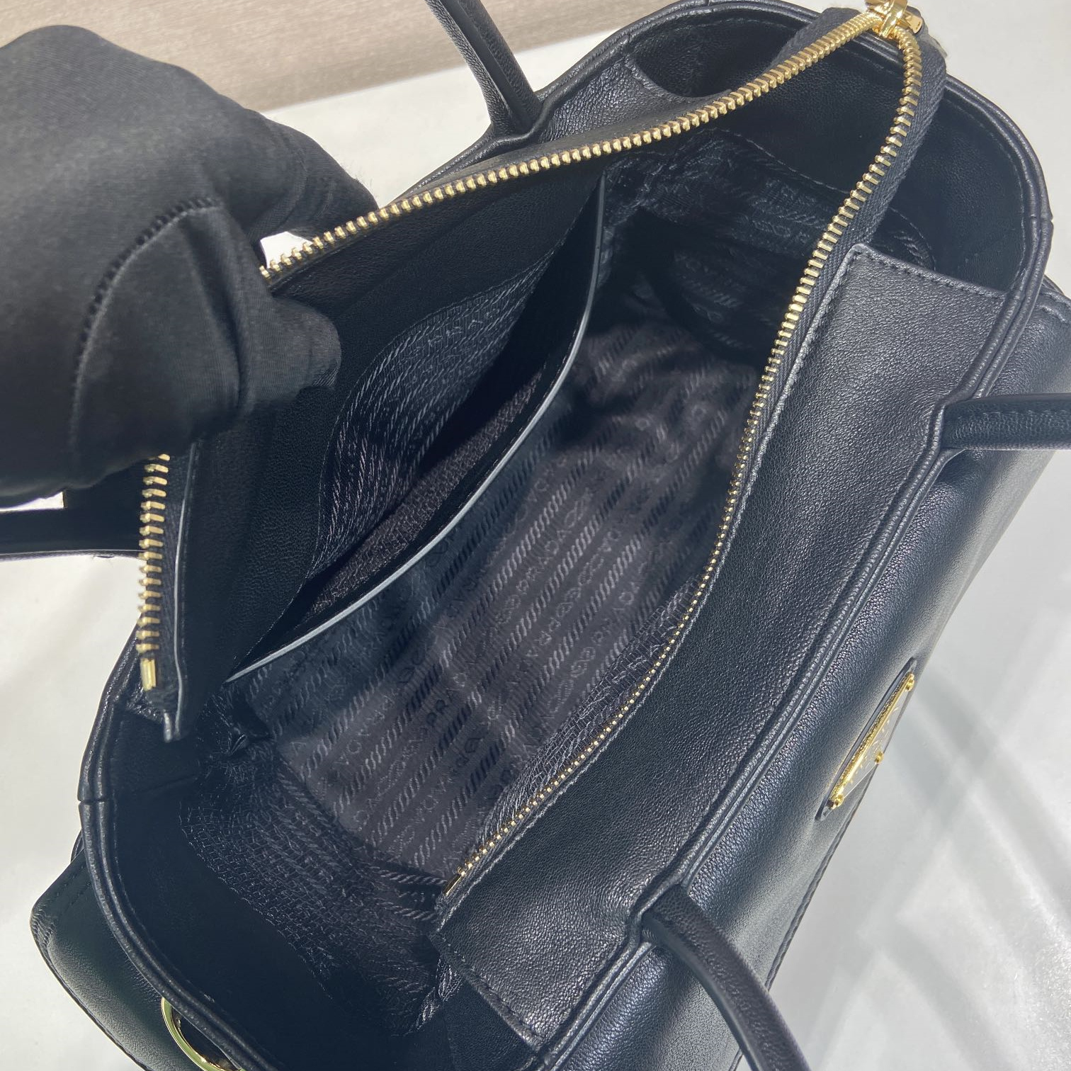 Prada 普拉達 Leather Goods