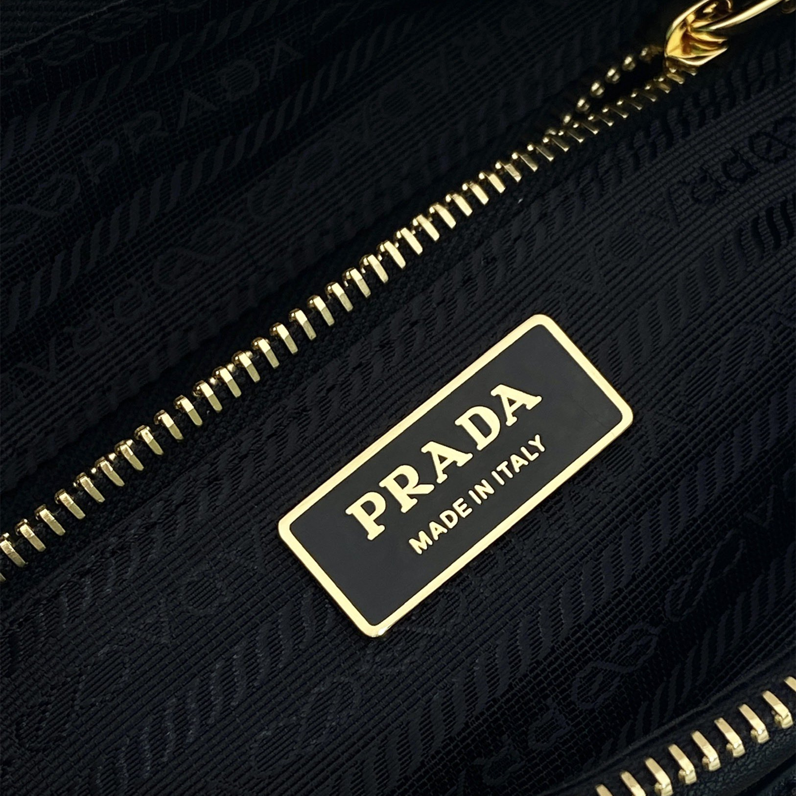 Prada 普拉達 Leather Goods
