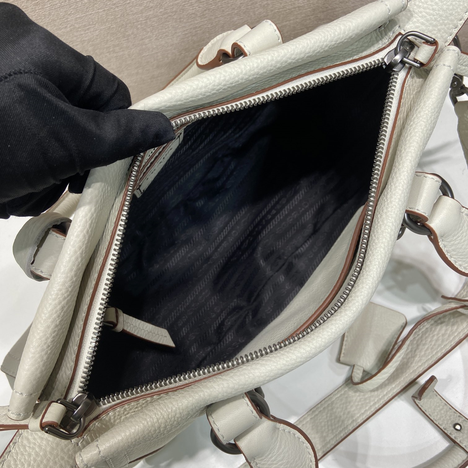 Prada 普拉達 Leather Goods
