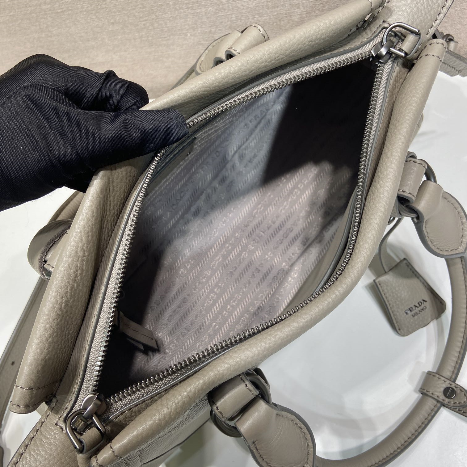 Prada 普拉達 Leather Goods