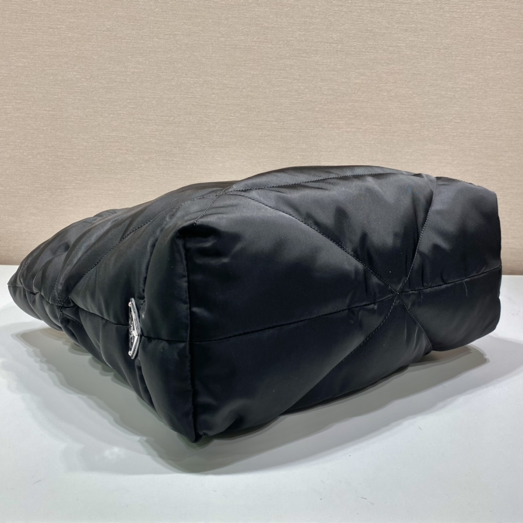 Prada 普拉達 Leather Goods