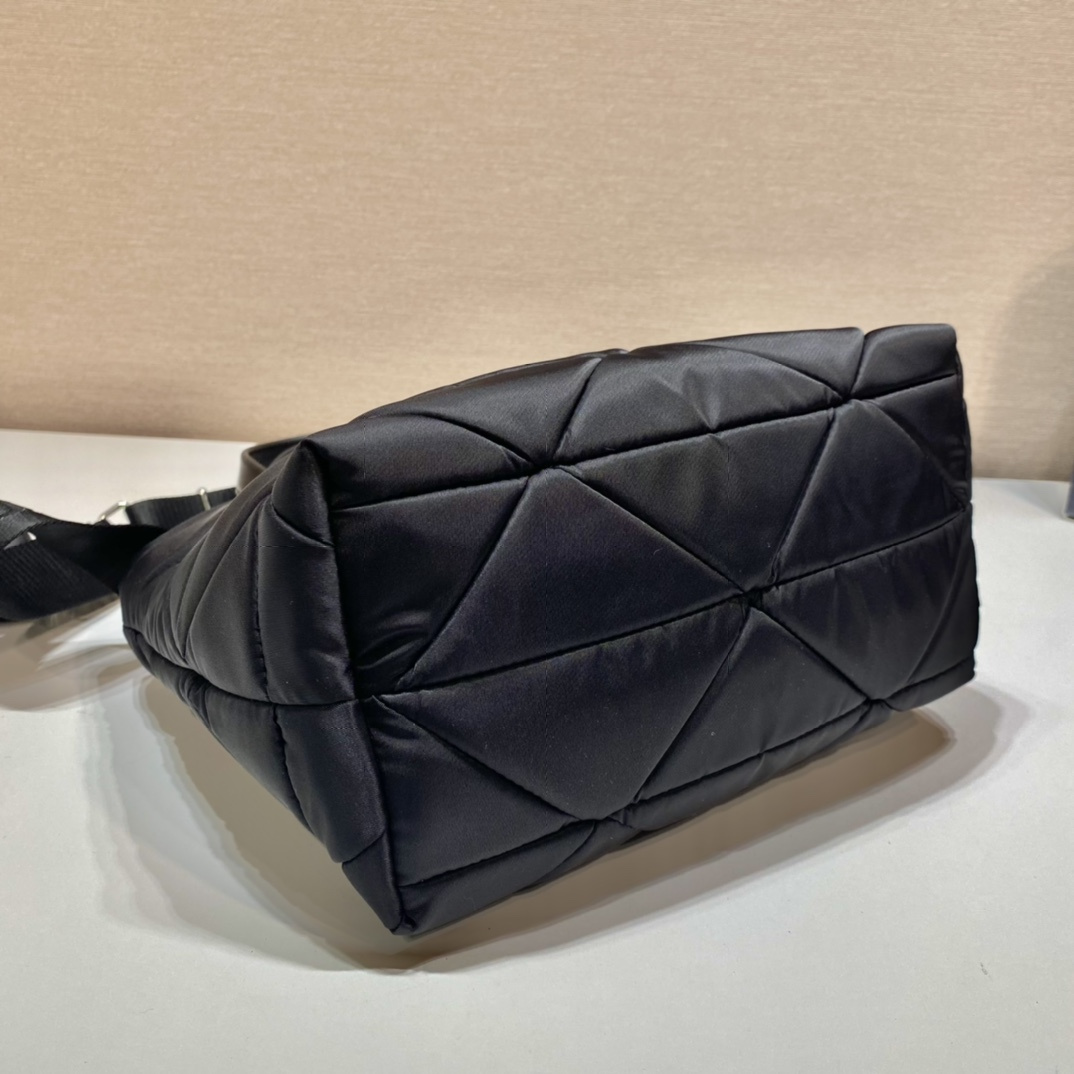 Prada 普拉達 Leather Goods