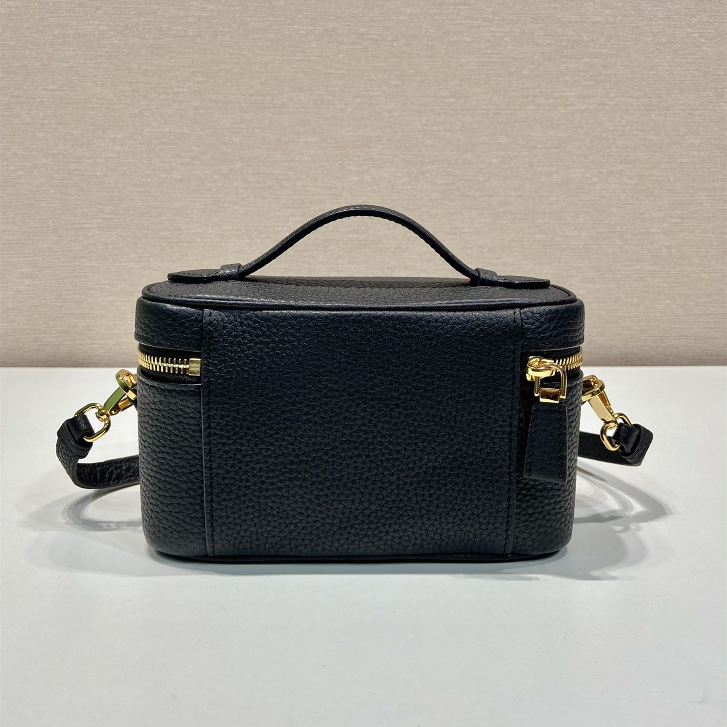 Prada 普拉達 Leather Goods