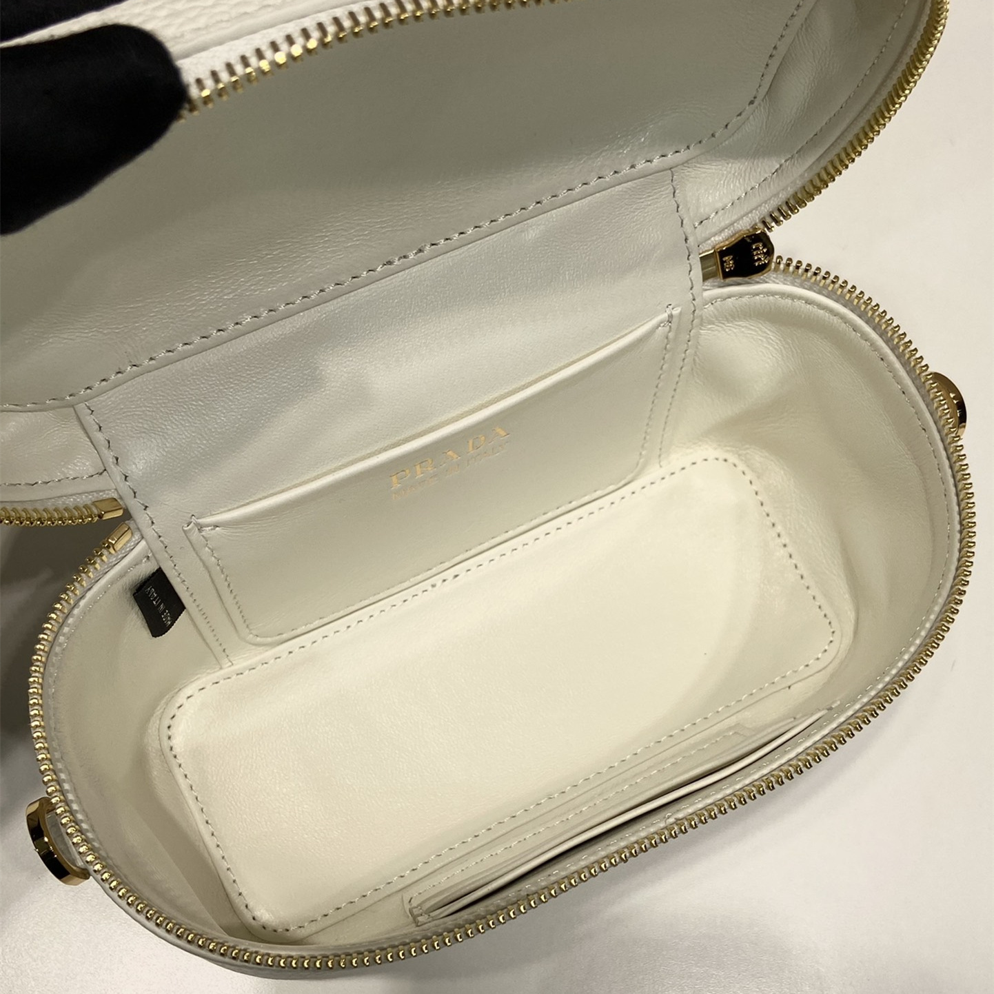 Prada 普拉達 Leather Goods