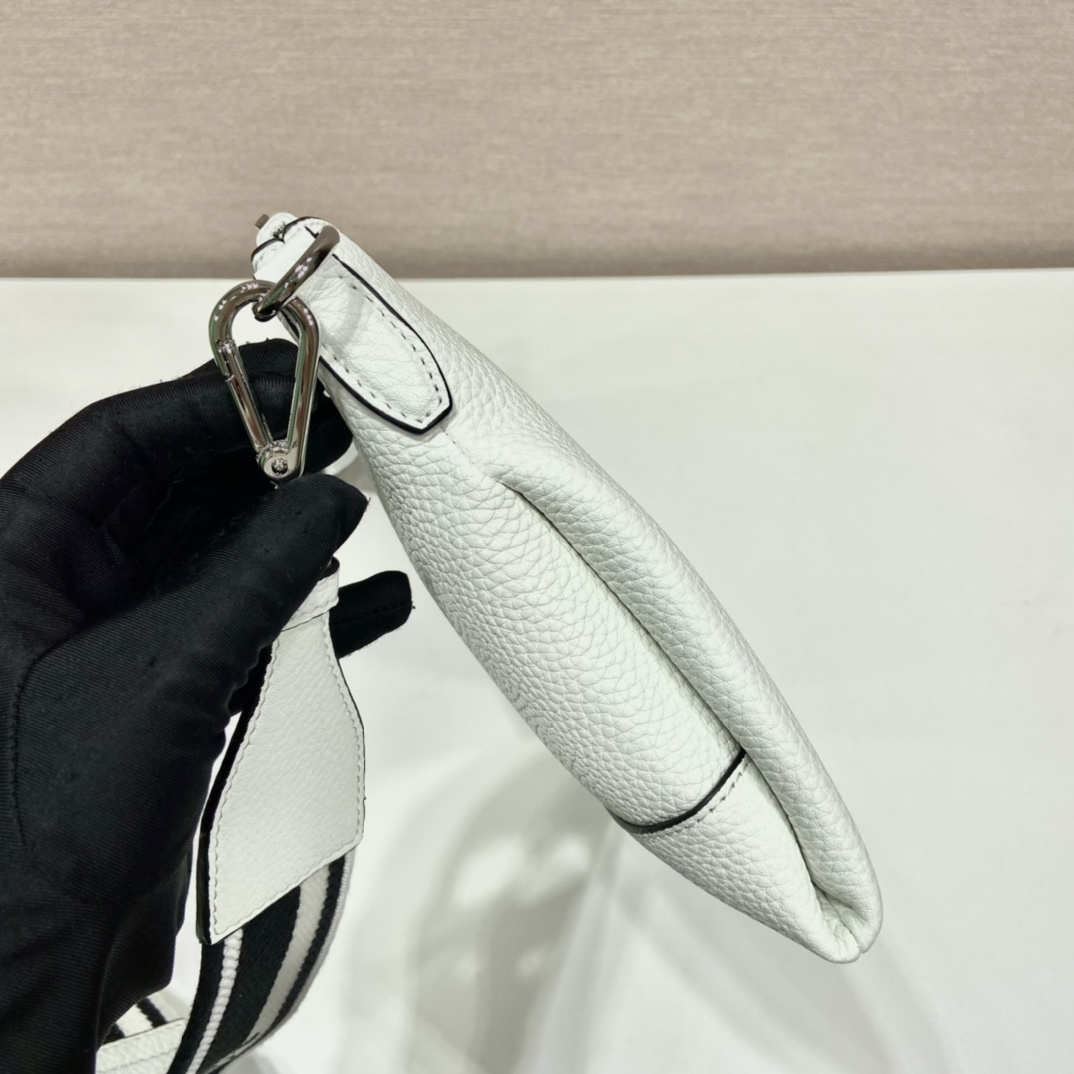 Prada 普拉達 Leather Goods