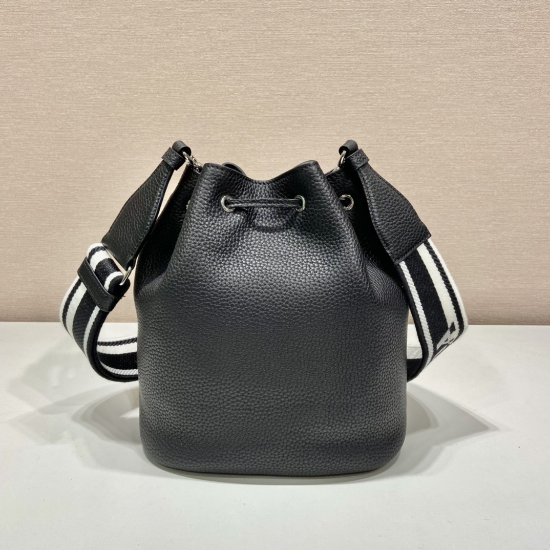 Prada 普拉達 Leather Goods