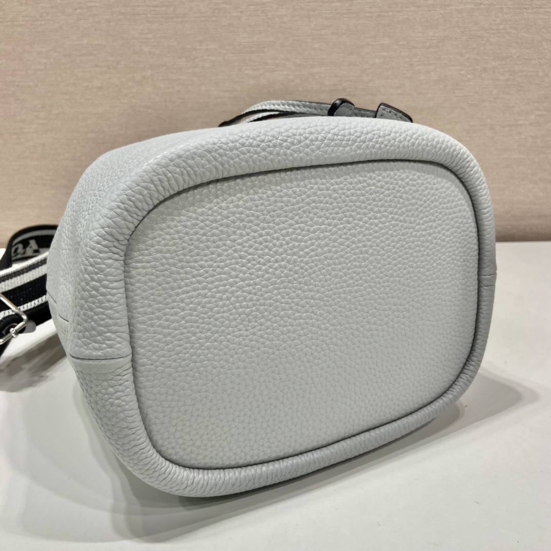 Prada 普拉達 Leather Goods