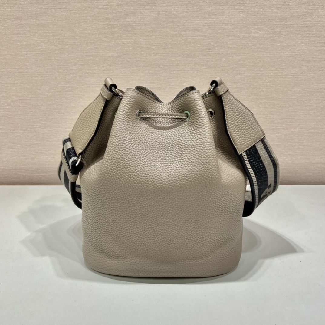 Prada 普拉達 Leather Goods