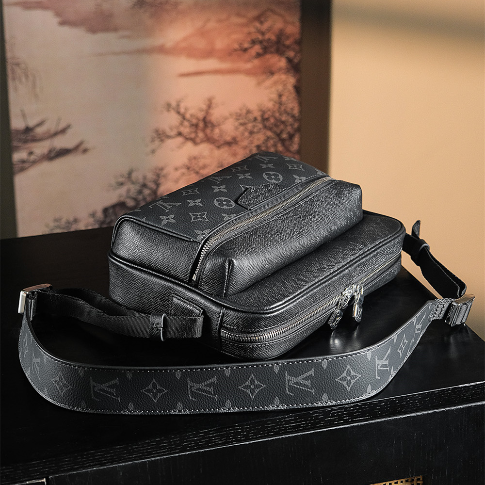 Louis Vuitton 路易威登 Leather Goods