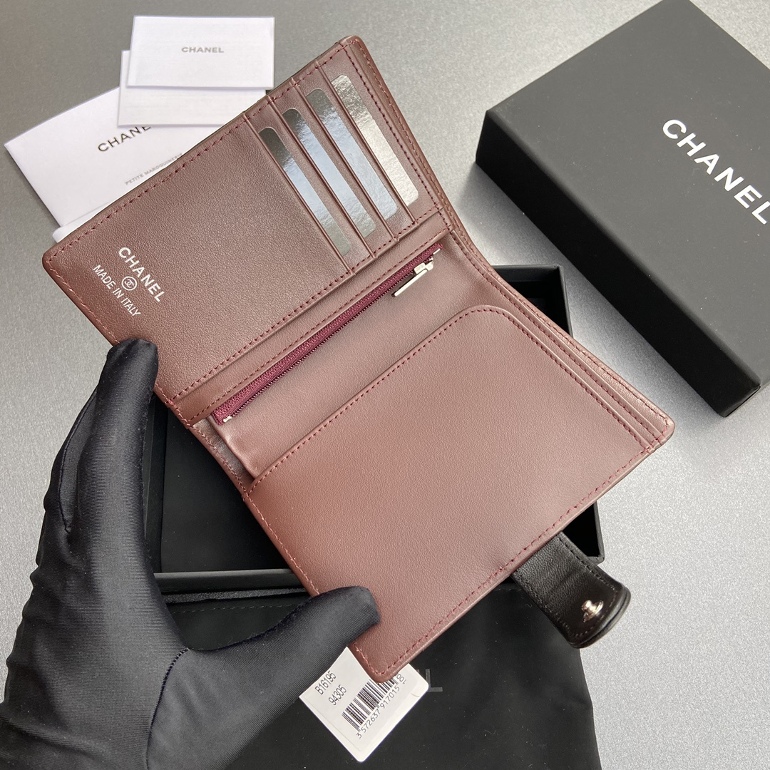 Chanel 香奈兒 Leather Goods