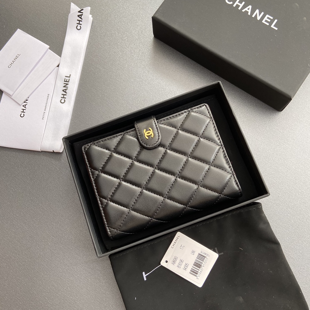 Chanel 香奈兒 Leather Goods